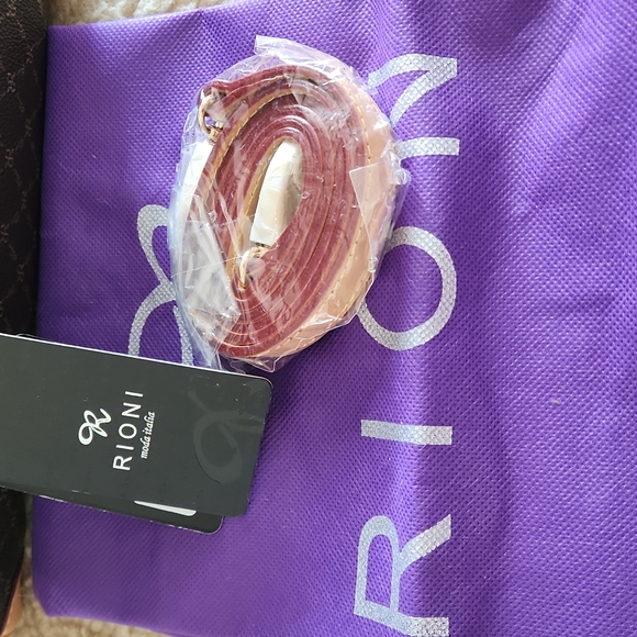 Rioni Bags Fantastic Nwt Rioni Aristo Signature Boston Bowler